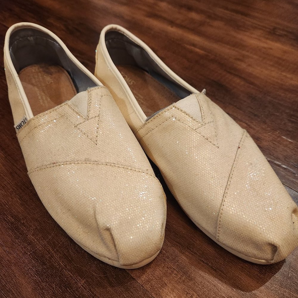 White glitter Toms
